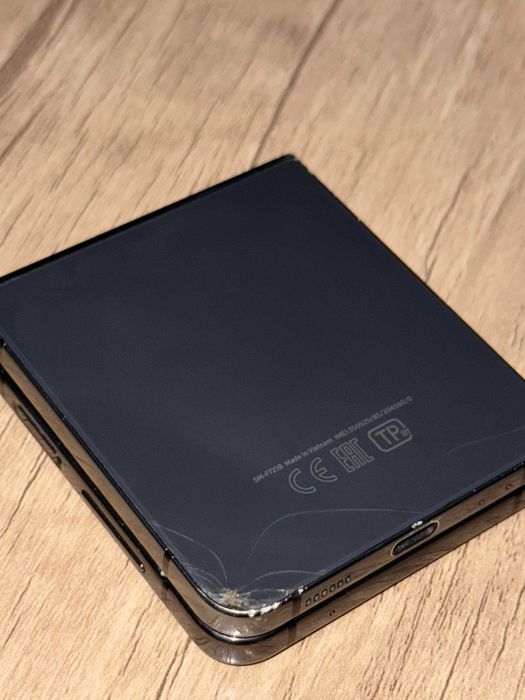Samsung Z Flip-4 256GB Vietnam