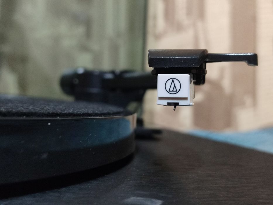 Виниловый проигрыватель lenco l-30