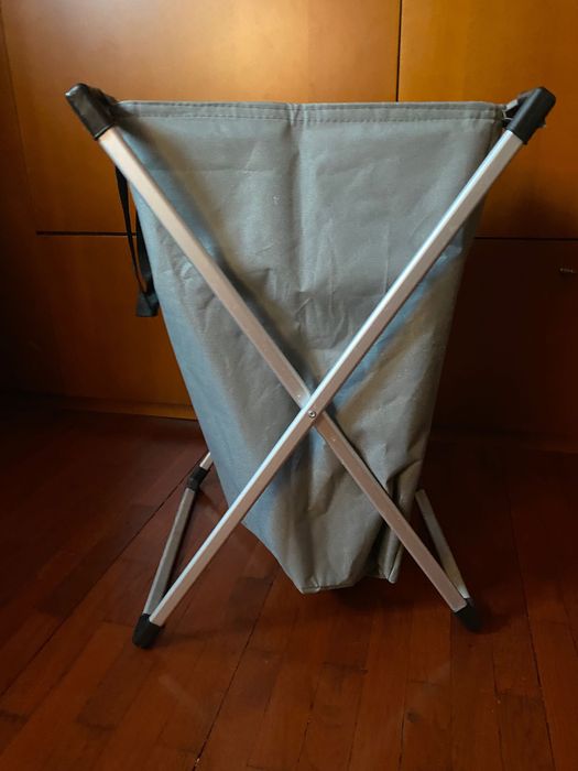 Кош за пране (кош за мръсни дрехи)