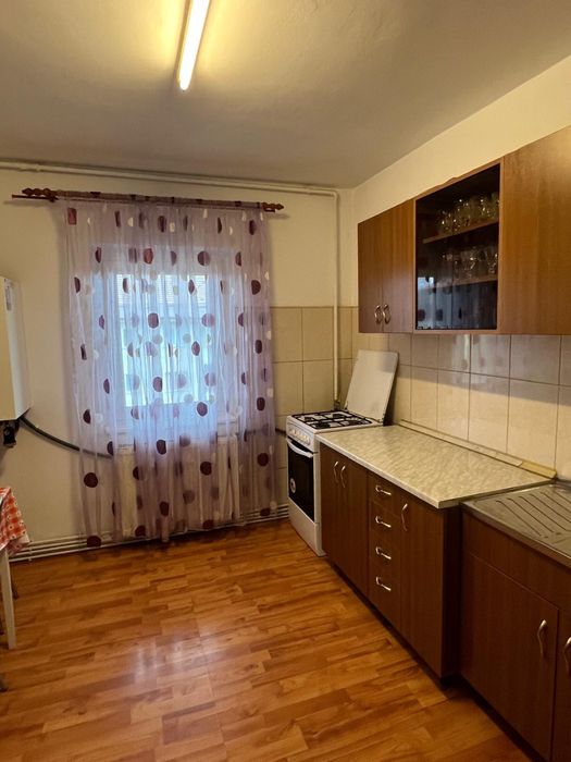 Apartament de 2 camere de vânzare – Bod Colonie