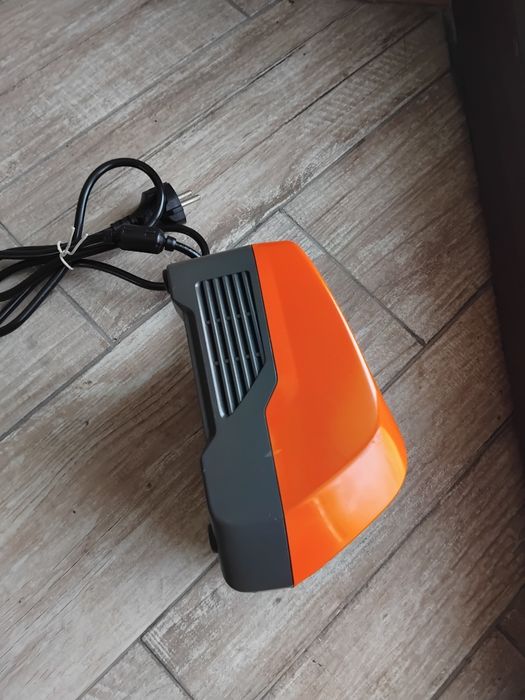 Incarcator Husqvarna QC 330 DEFECT