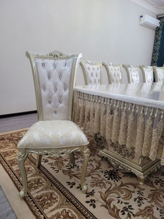 ЦЕХ дан Хуррам  стуллари.