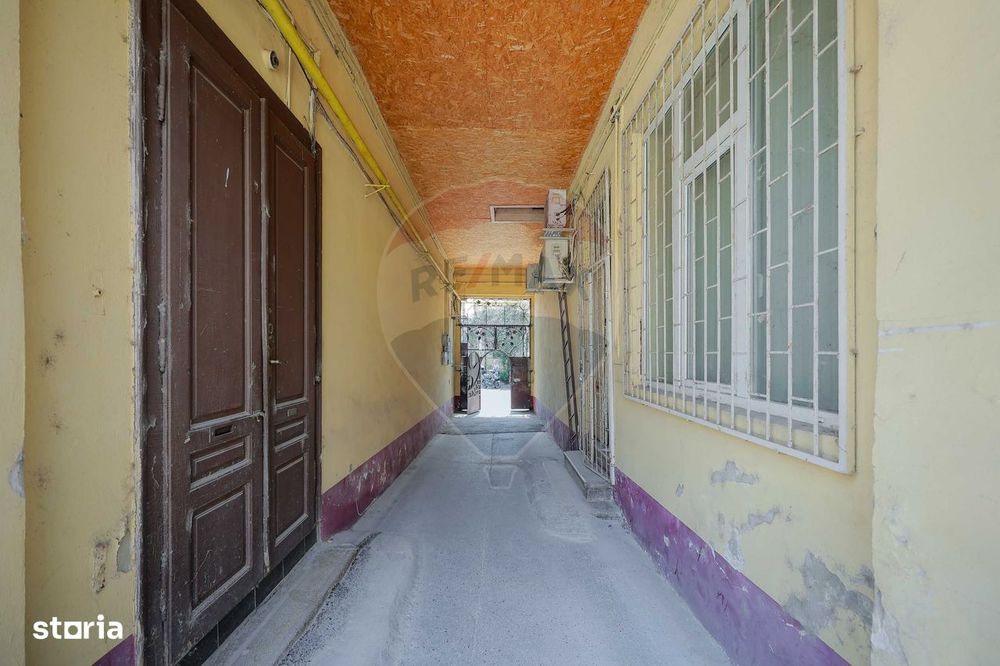 Apartament de vânzare cu 3 camere, str. Cuza Vodă, ultracentral