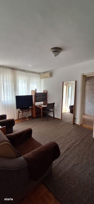 Apartament 2 camere de vanzare in zona Campia Libertatii