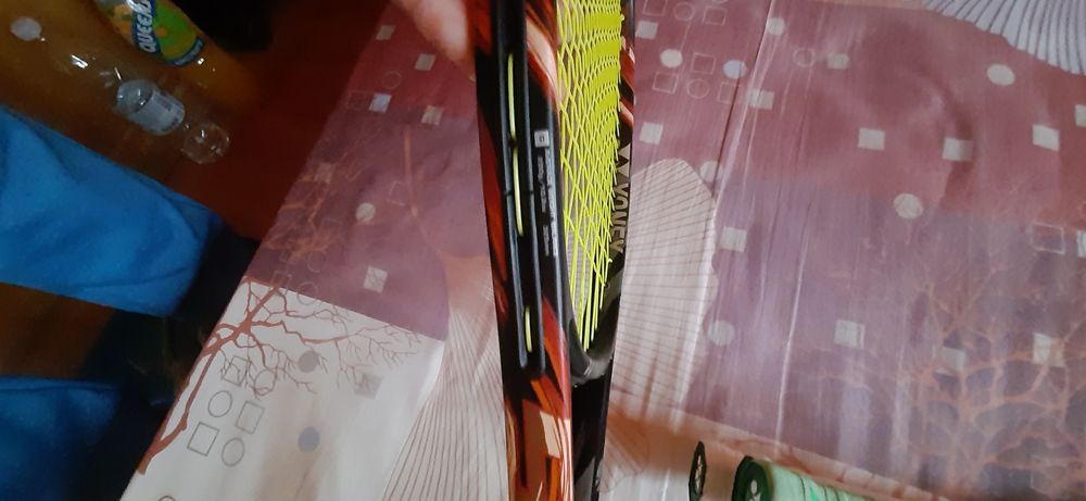 Продавам  Тенис ракета  във добро състояниеYonex VCORE Duel G 97 Alpha