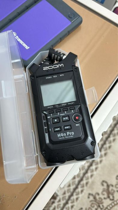 Продам Zoom H4n pro