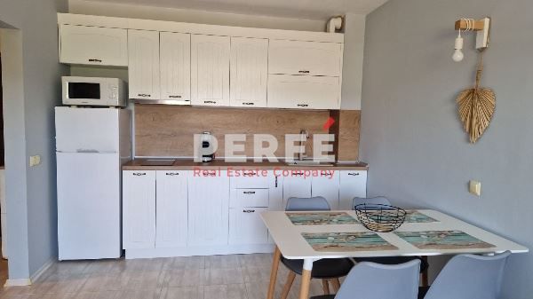 Продава се Двустаен апартамент в Созопол - 57 кв.м за 1771 €/кв.м - Снимка #3