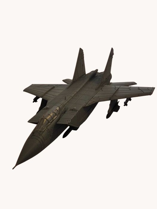 Machetă Avion de Luptă MIG-31 Foxhound — Scara 1:72 | Printat 3D