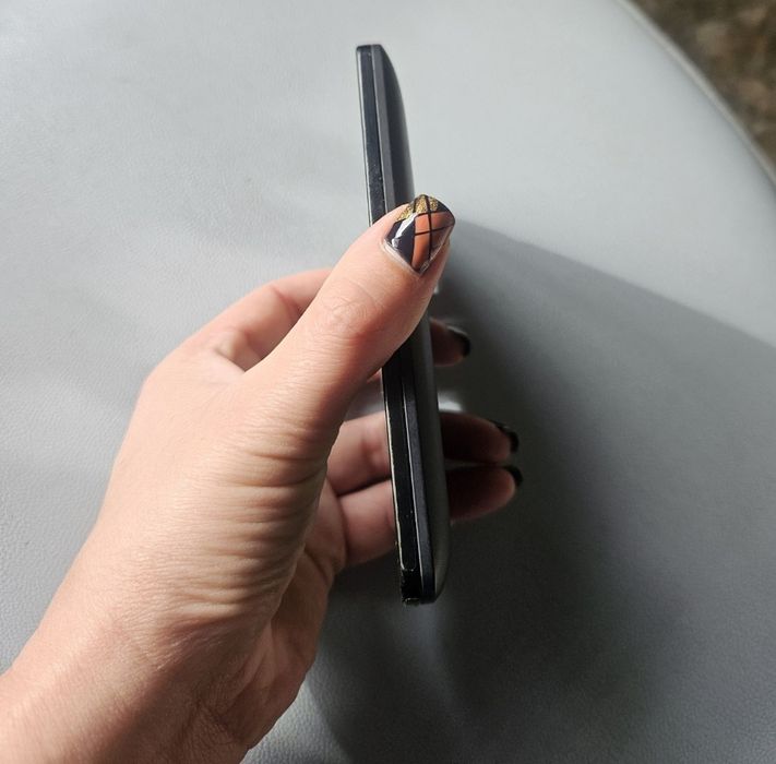 Телефон Lg L FINO