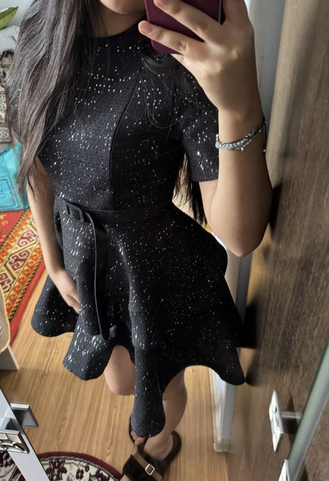 Шикарное вечернее платье