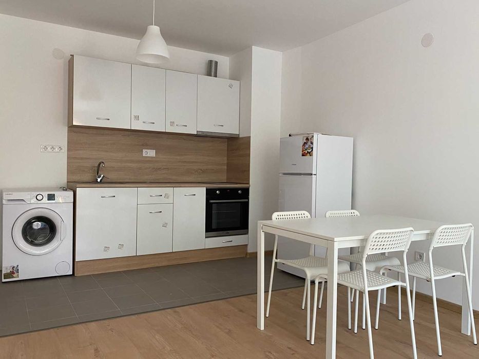 Дава се под наем Тристаен апартамент в София, Сухата река - 90 кв.м за 700 € - Снимка #1