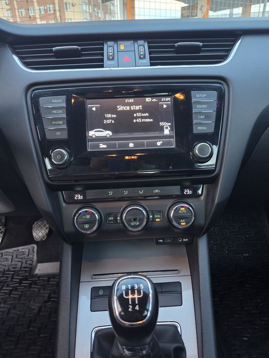 SKODA Octavia 2015 — imagine 5