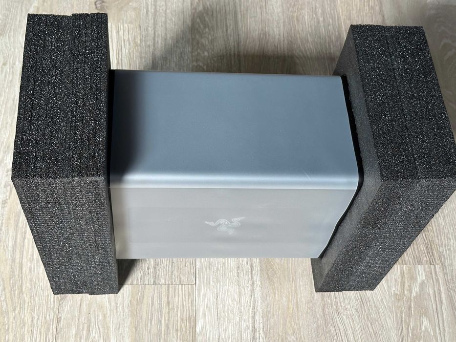 Razer Core X Ext. eGPU Enclosure Thunderbolt 3 | Ca Nou | 650W PSU