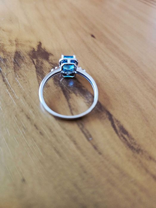 Пръстен, 14k бяло злато с естествени диаманти,  IGI сертификат