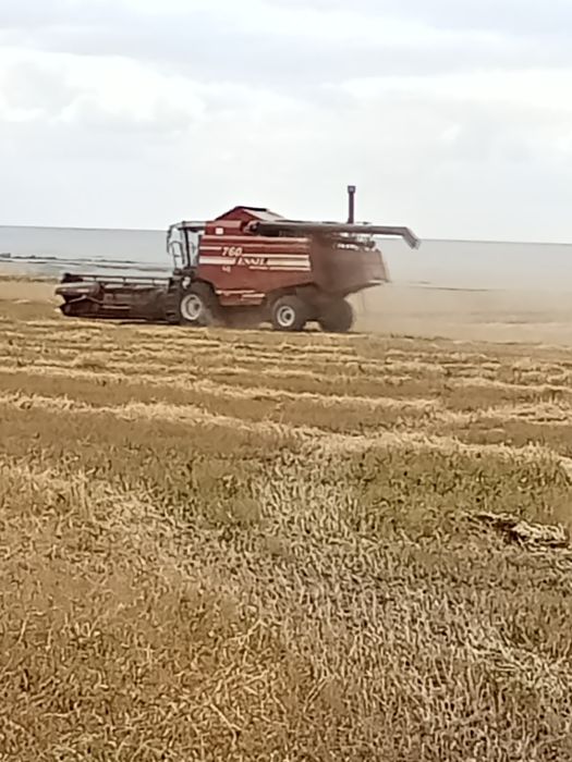 Продам комбайн Есиль 760