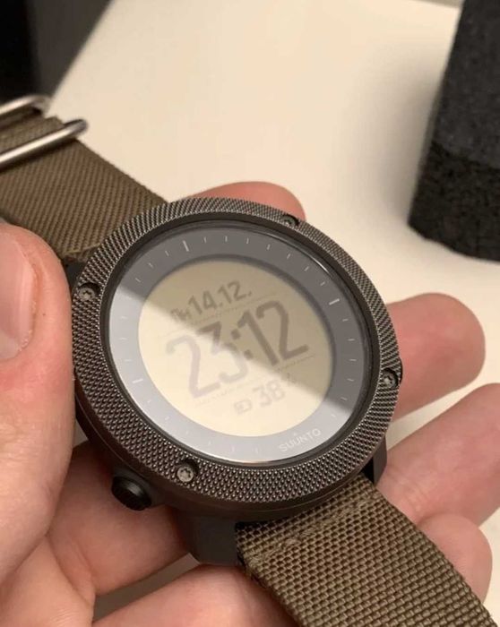 Часы Suunto новые