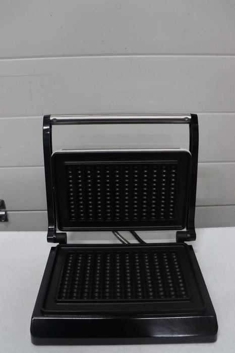 SEVERIN WA 2114 Машина за гофрети, 800 W, незалепващо покритие, черно/бежово, лек ДЕФЕКТ