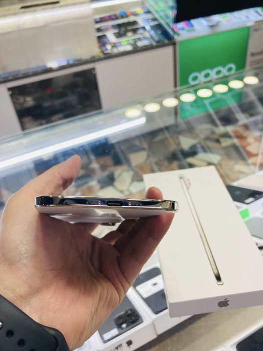 iPhone 17 air  yengide