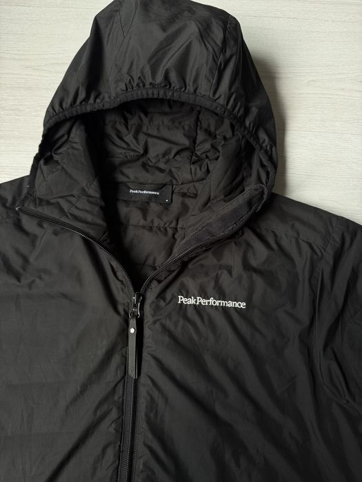 Мъжко яке PeakPerformance