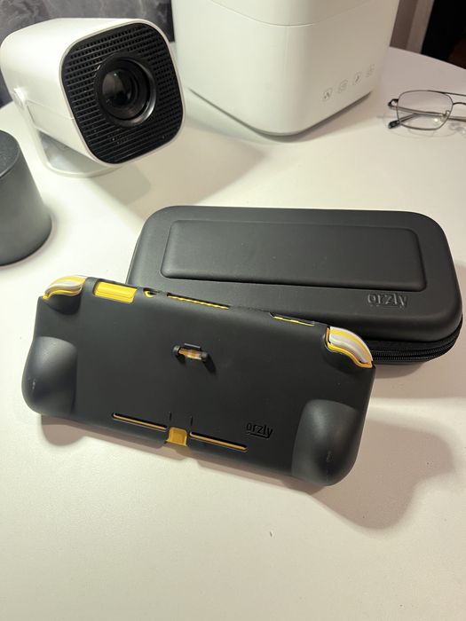 Продам Nintendo Switch Lite прошитый