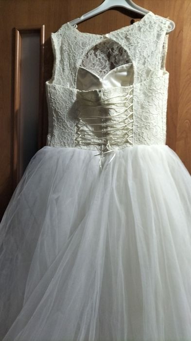 Продам платья в хорошем качестве и состояние