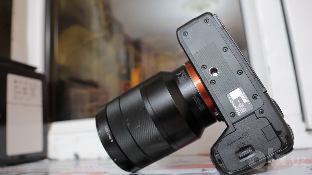 Sony a7iii soyiladi 24-70 mm f4 obektivi bilan