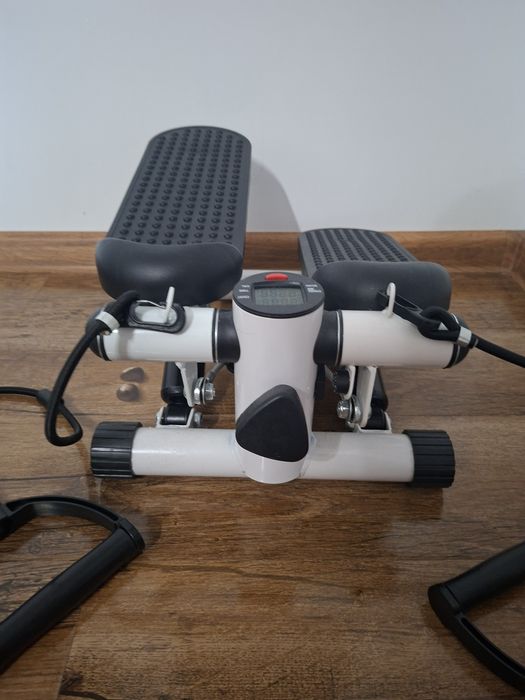 Stepper MAXFIT cu benzi de rezistență – nou