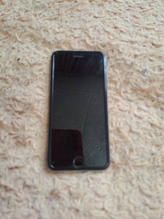 Срочно продам айфон 6s