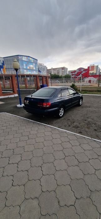 Продам Карина е 1.6
