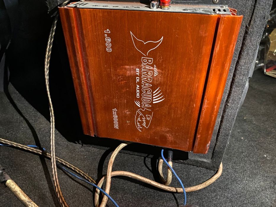 Сабвуфер JBL 1200 для авто