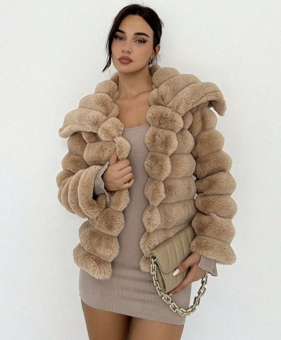 ново дамско палто