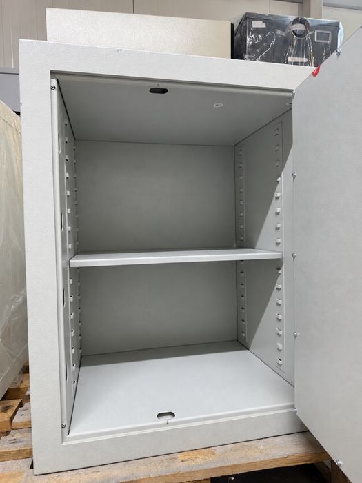 Seif profesional 200 kg – securitate ridicată.