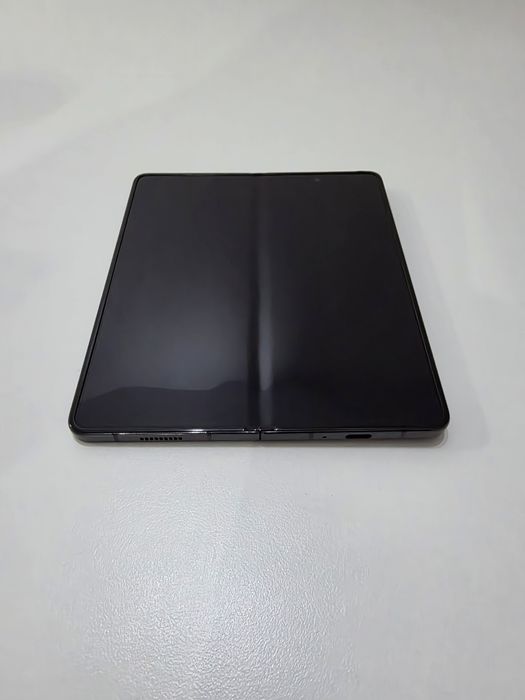 Samsung Z Fold 5, 12GB RAM, 512GB dual sim