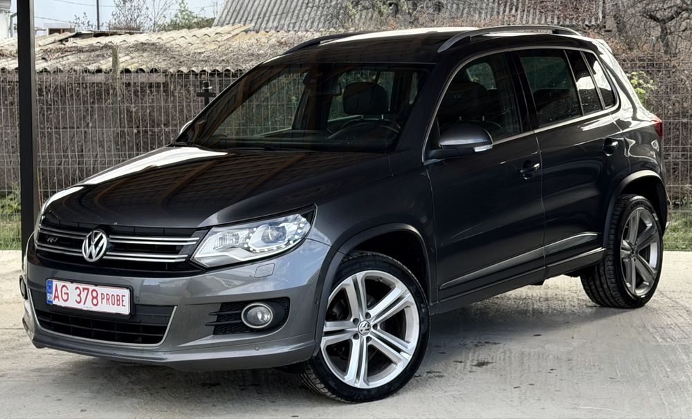 Vw Tiguan R-line 2.0tdi 4x4 dsg automat extrafull keyless camera pano