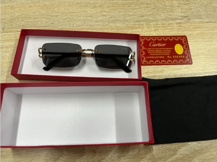 Ochelari de soare Cartier originali – cu cutie și husă