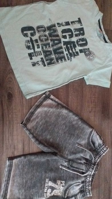 Детски спортни фирмени комплекти за 4-5 год.-25-40лв.за лот