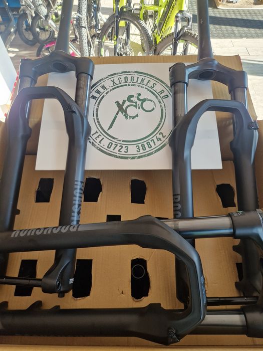 Furca bicicleta RockShox 35 silver coil roti 27,5 tapered boost ax inc