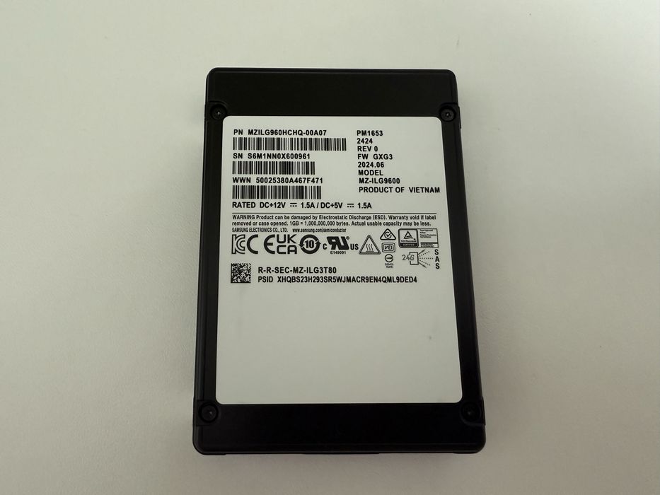 Samsung PM1653 MZ-ILG9600 960GB SAS 24GB SAS SSD