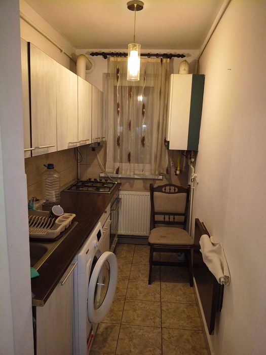 Apartament 4 camere de inchiriat