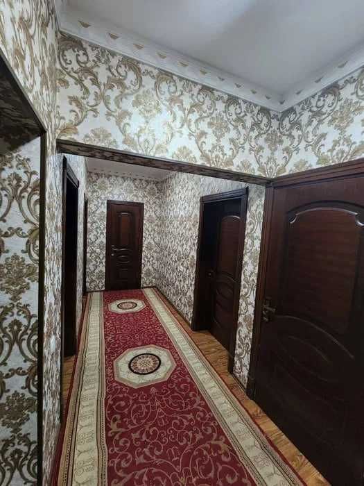 Nukis kinoteatr yonida 4 xonali kvartira sotiladi !!