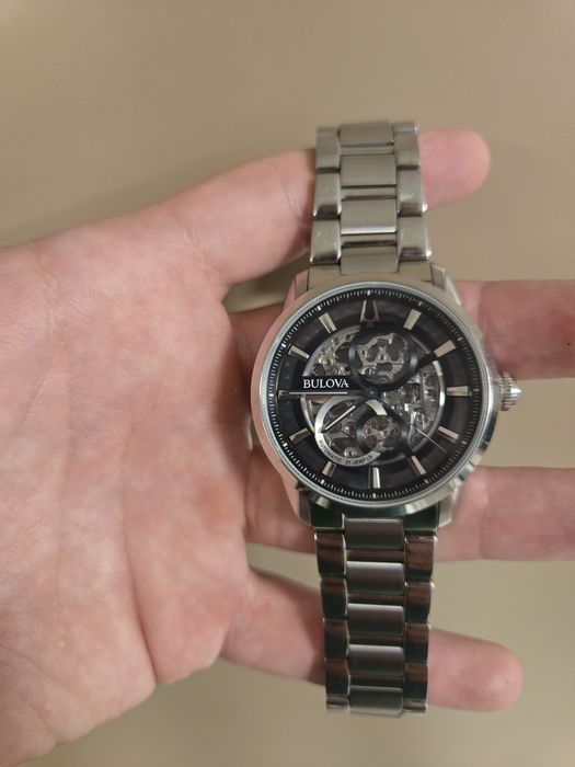 Часовник Bulova скелетон