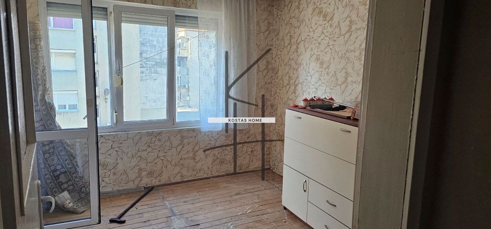 Продава се Четиристаен апартамент в Варна, Конфуто - 105 кв.м за 1886 €/кв.м - Снимка #1