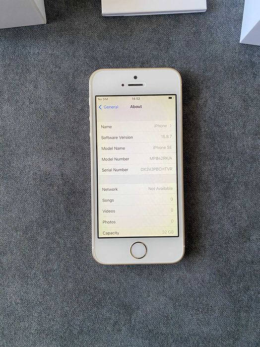 Apple iPhone SE 2016