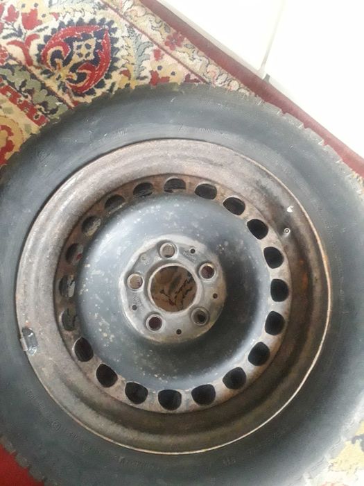 Продавам джанти с гуми 195/65R15