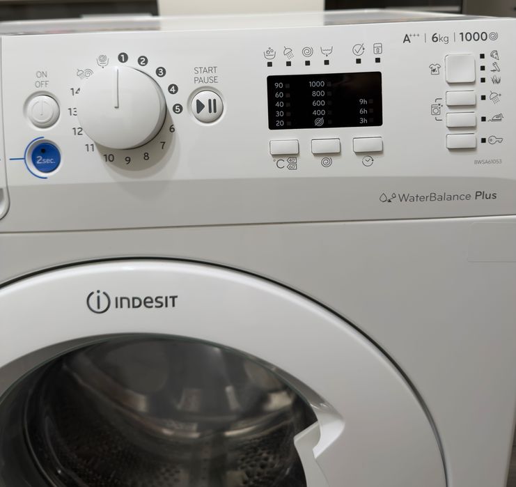 Mașină de spălat INDESIT