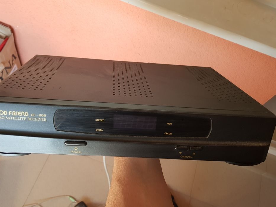 Приемник за сателитна чиния