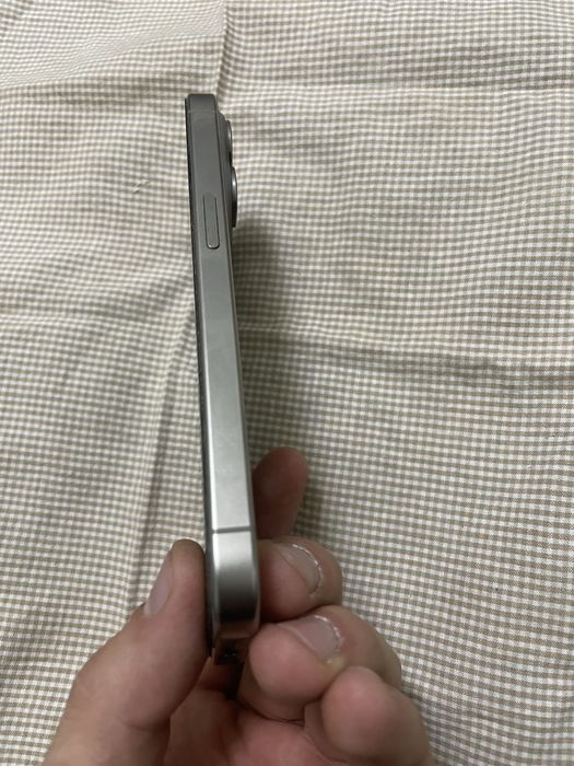 Iphone 15 pro ideal karopka dok