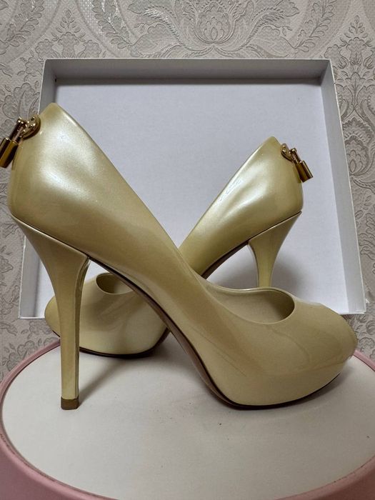 Босоножки Louis Vuitton