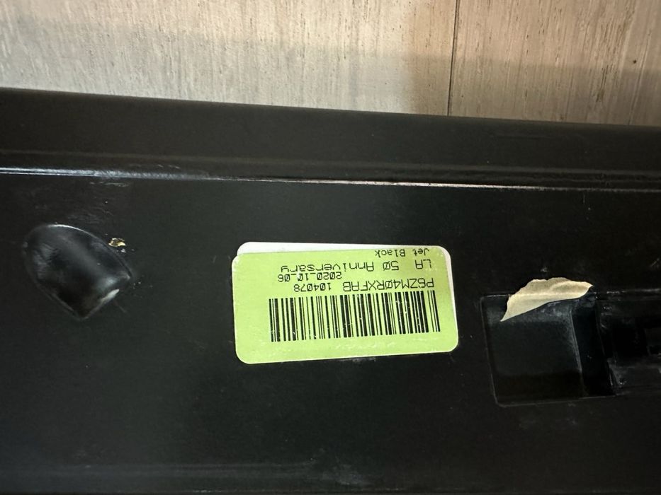 Vand Eleron Dodge Challenger si Far Mercedes E class model w213