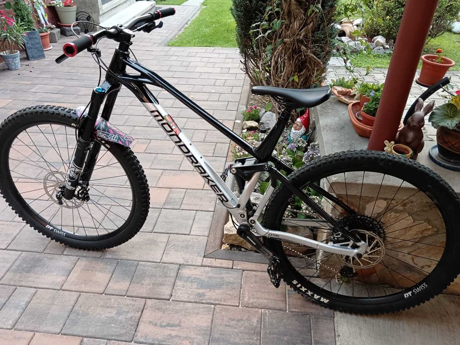 Vând bicicleta mondraker foxy 2022